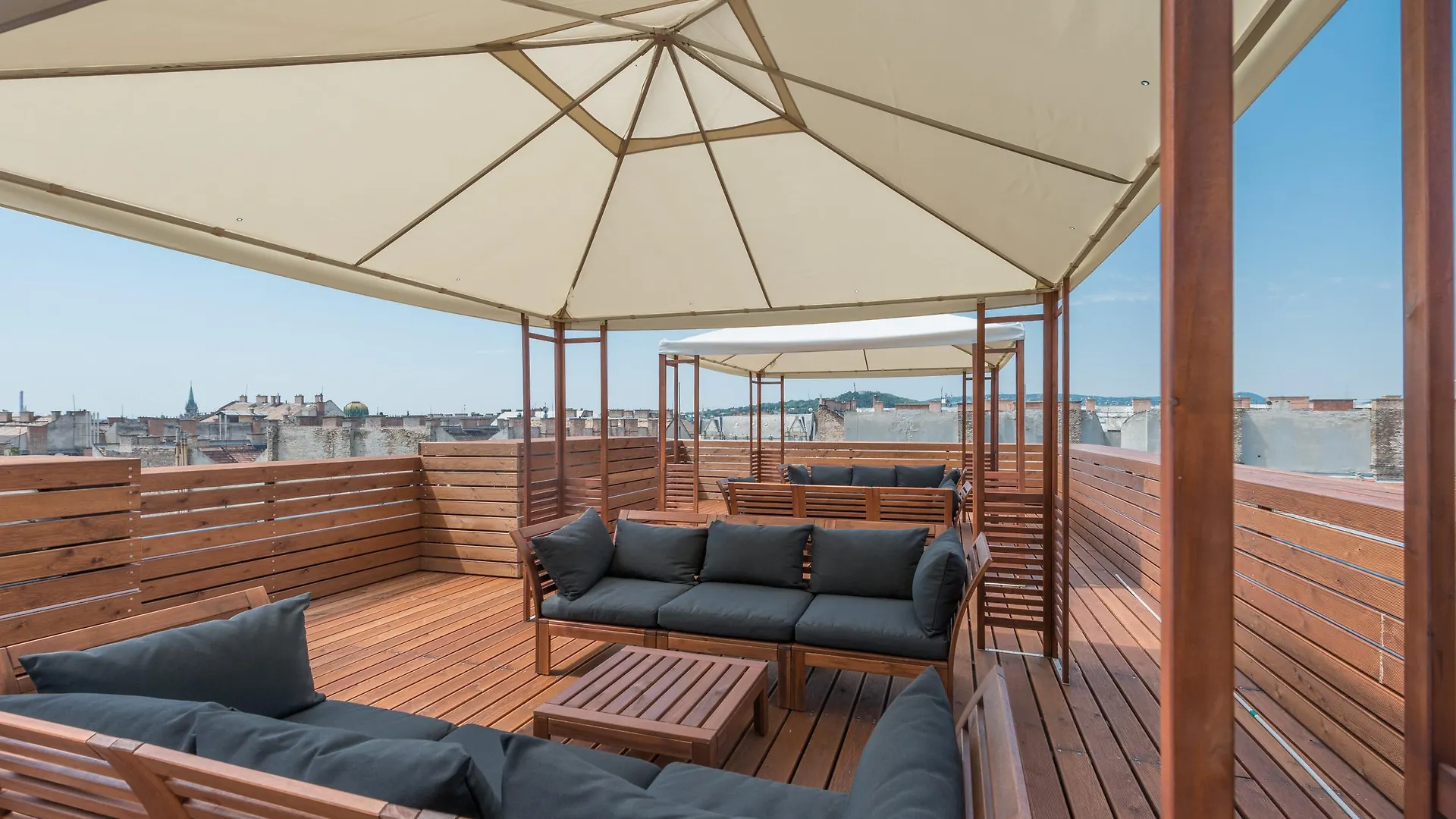 Corvin Plaza Apartments & Suites Budapest Ungern