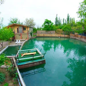 amirans-lake.alltbilisihotels.com/