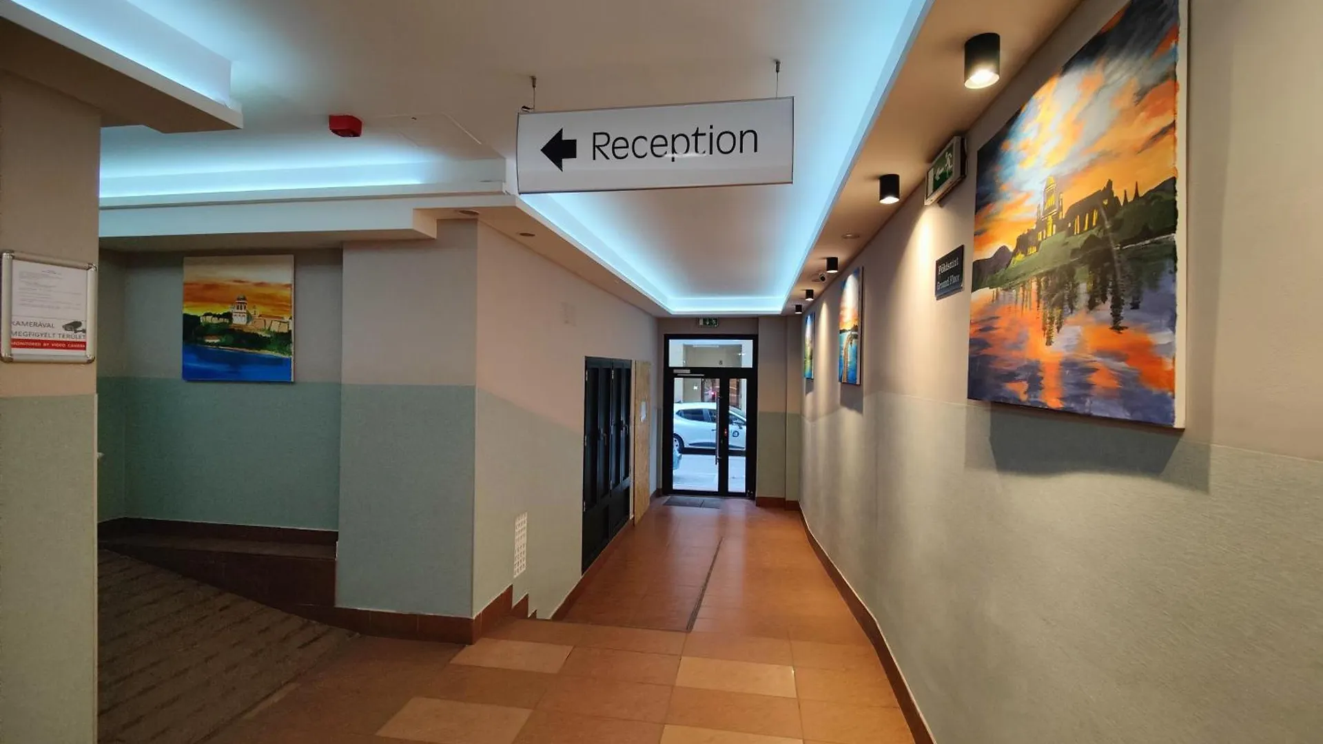 Corvin Plaza Apartments & Suites Budapest 3*,  Hungary