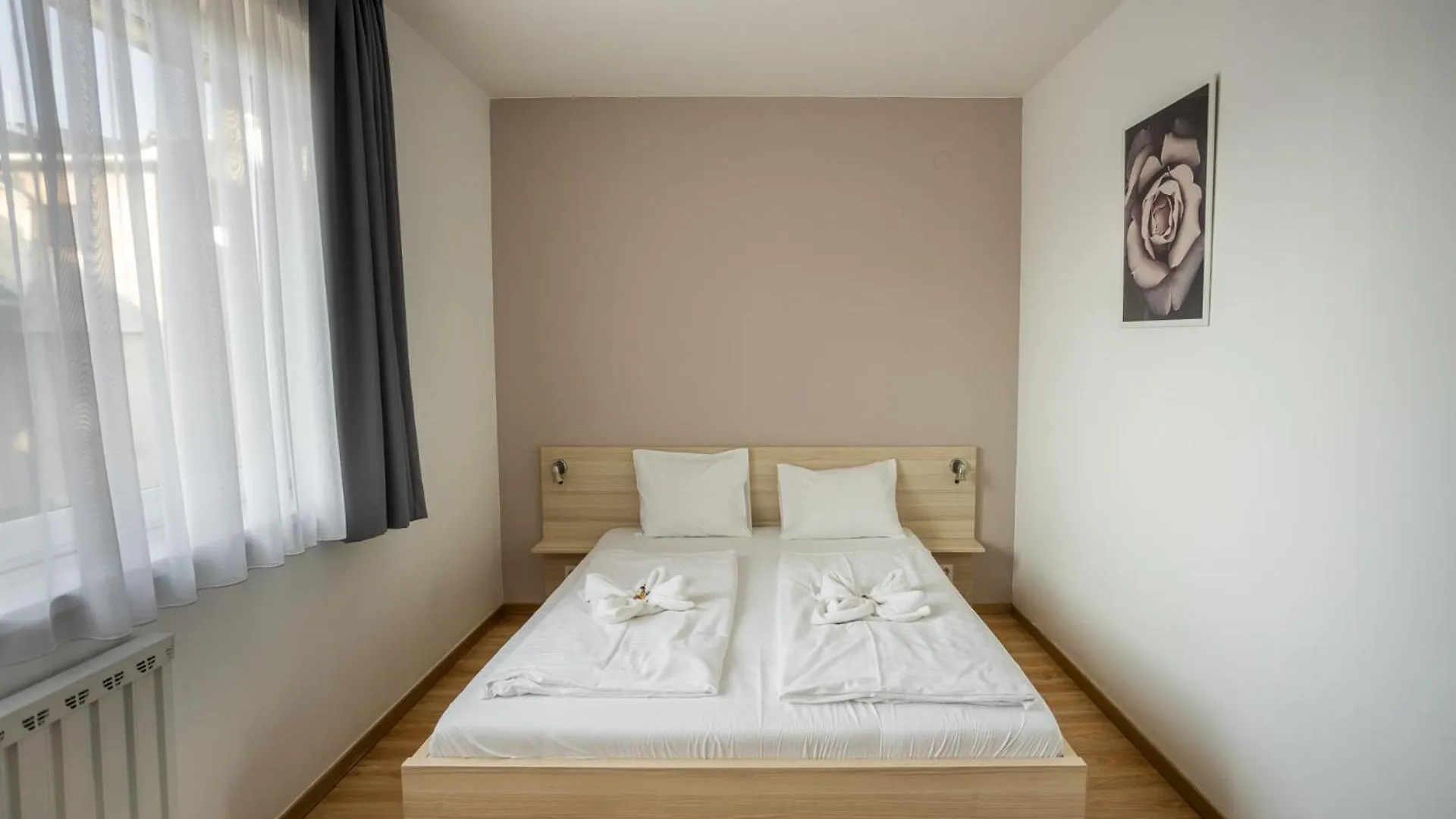 Corvin Plaza Apartments & Suites Budapest Aparthotel
