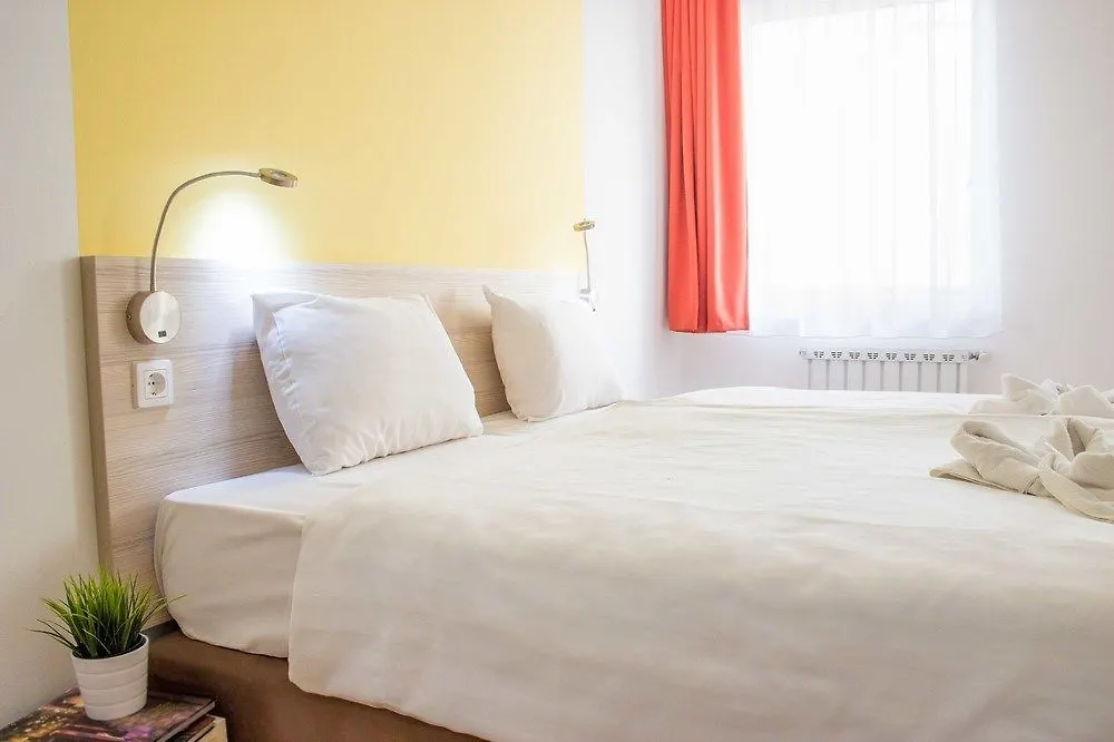 Aparthotel Corvin Plaza Apartments & Suites Budapest