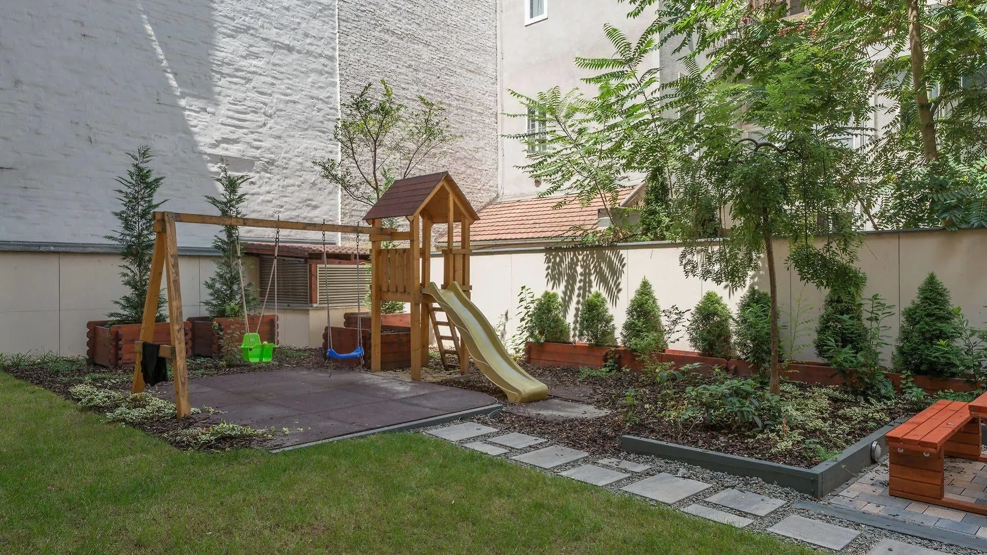 *** Aparthotel Corvin Plaza Apartments & Suites Budapest Hungary